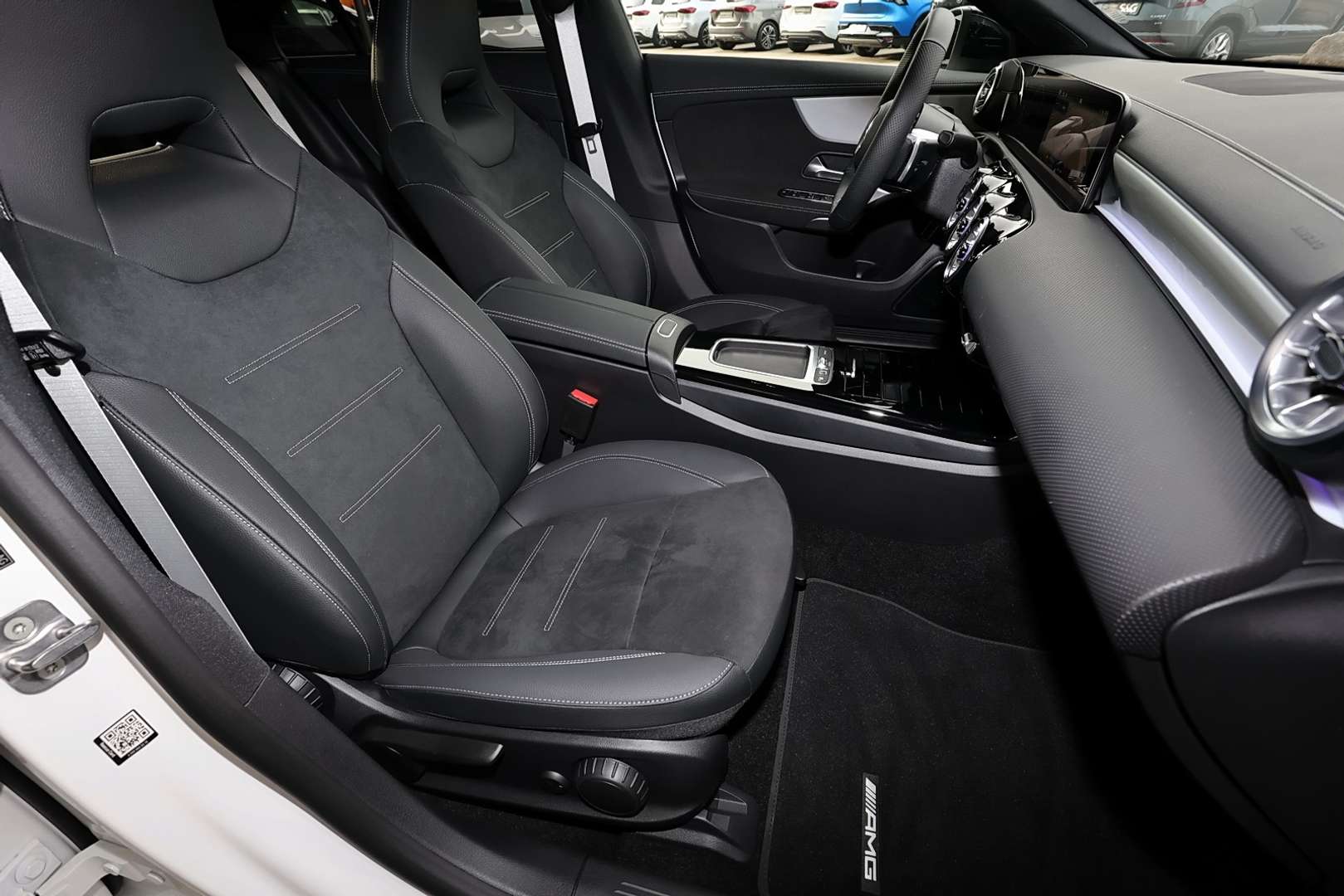 Mercedes CLA 200 Coupé 200 Night Edition - 2026 - Joinsteer - #4