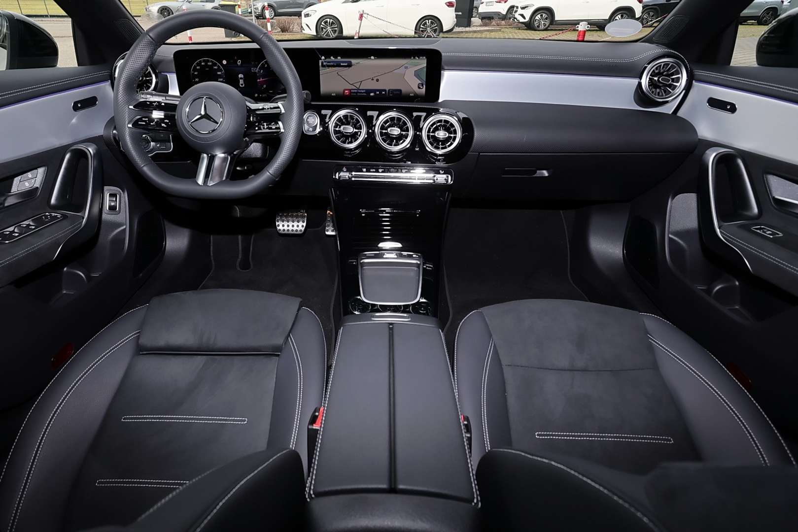 Mercedes CLA 200 Coupé 200 Night Edition - 2026 - Joinsteer - #5