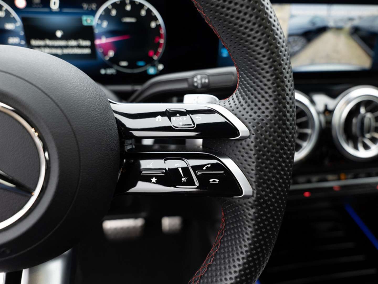 Mercedes GLA 200 200 AMG Line - 2025 - Joinsteer - #16