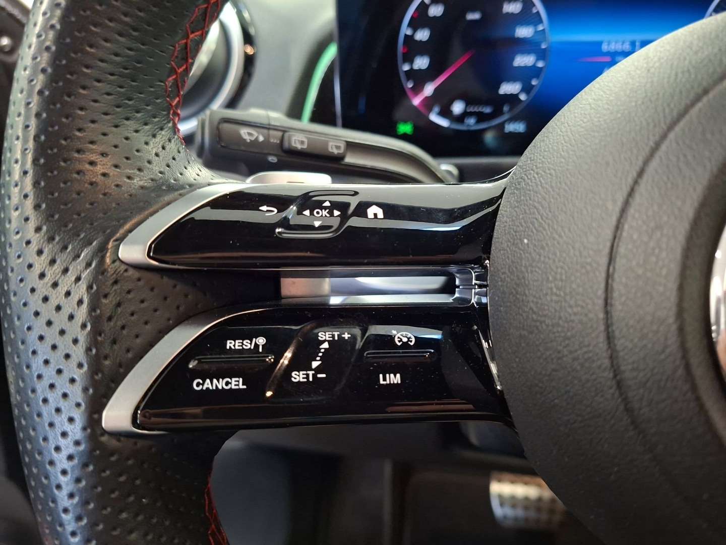 Mercedes GLB 200 Österreich-Edition - 2025 - Joinsteer - #15