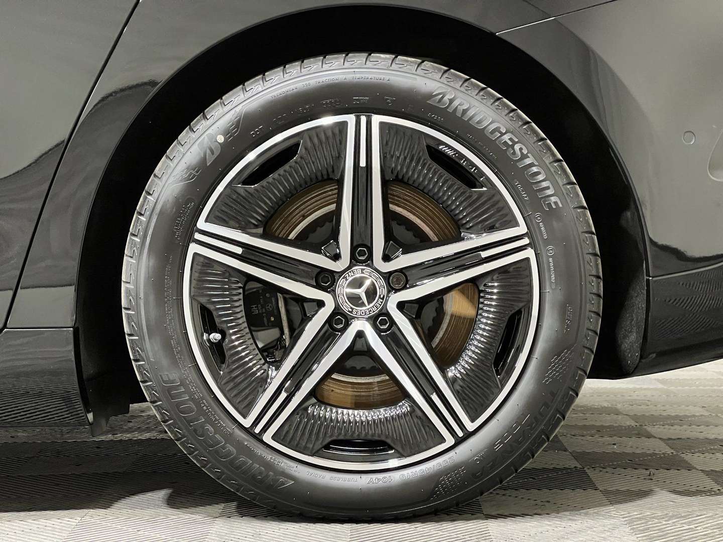 Mercedes EQE 350 Night Edition - 2024 - Joinsteer - #14