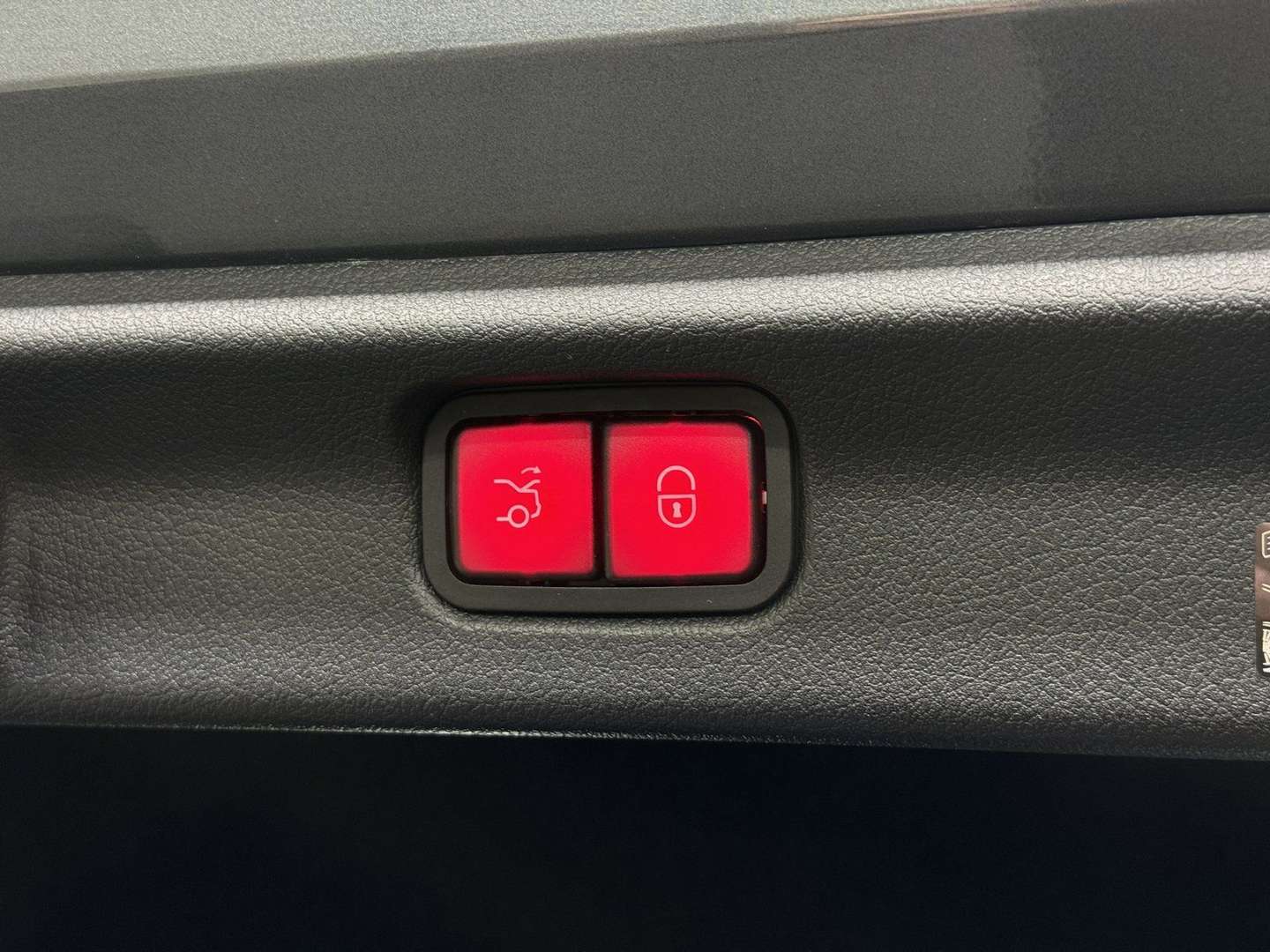 Mercedes EQE 300 Electric Art Advanced Plus - 2025 - Joinsteer - #17