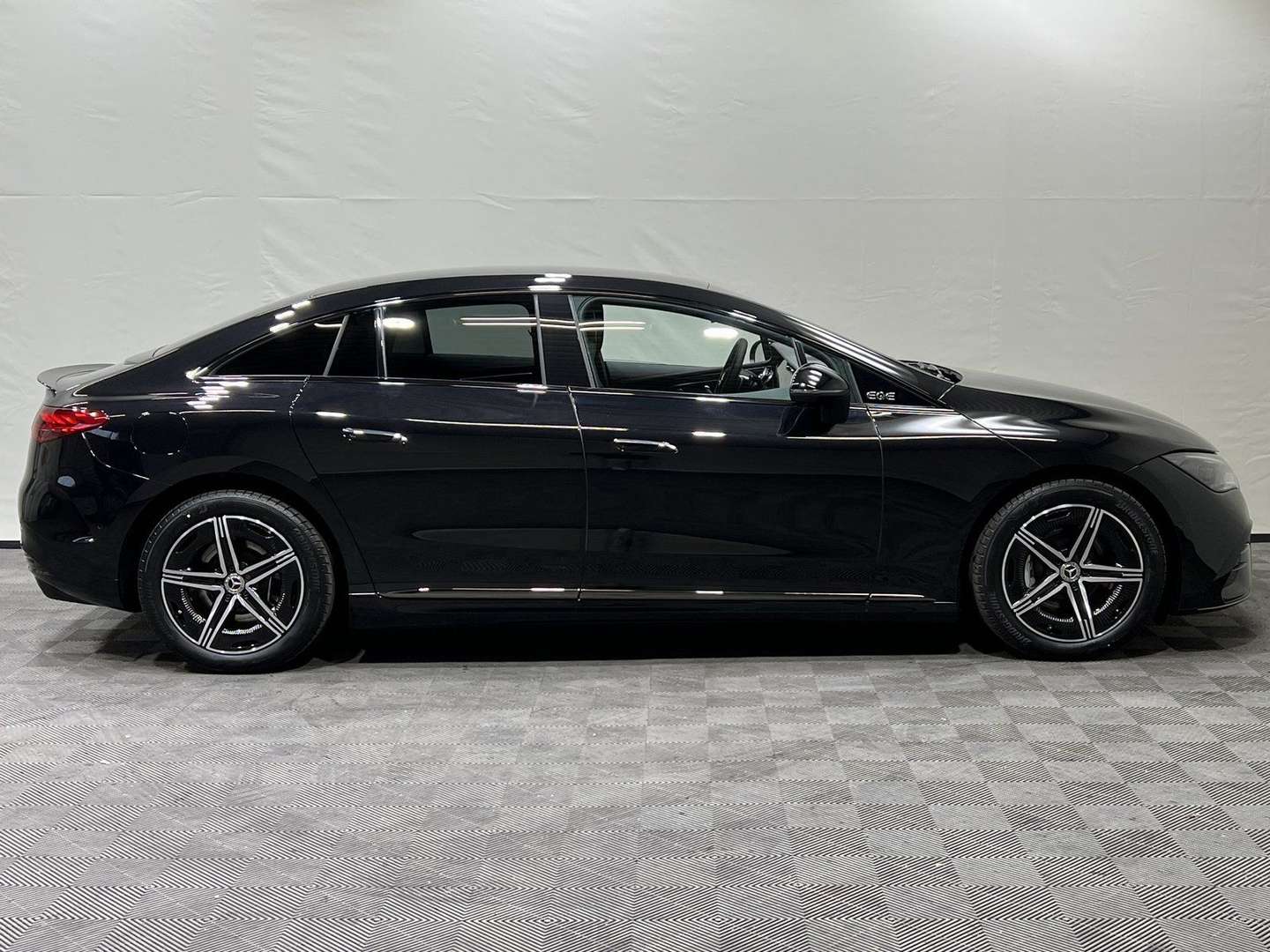 Mercedes EQE 350 Night Edition - 2024 - Joinsteer - #20