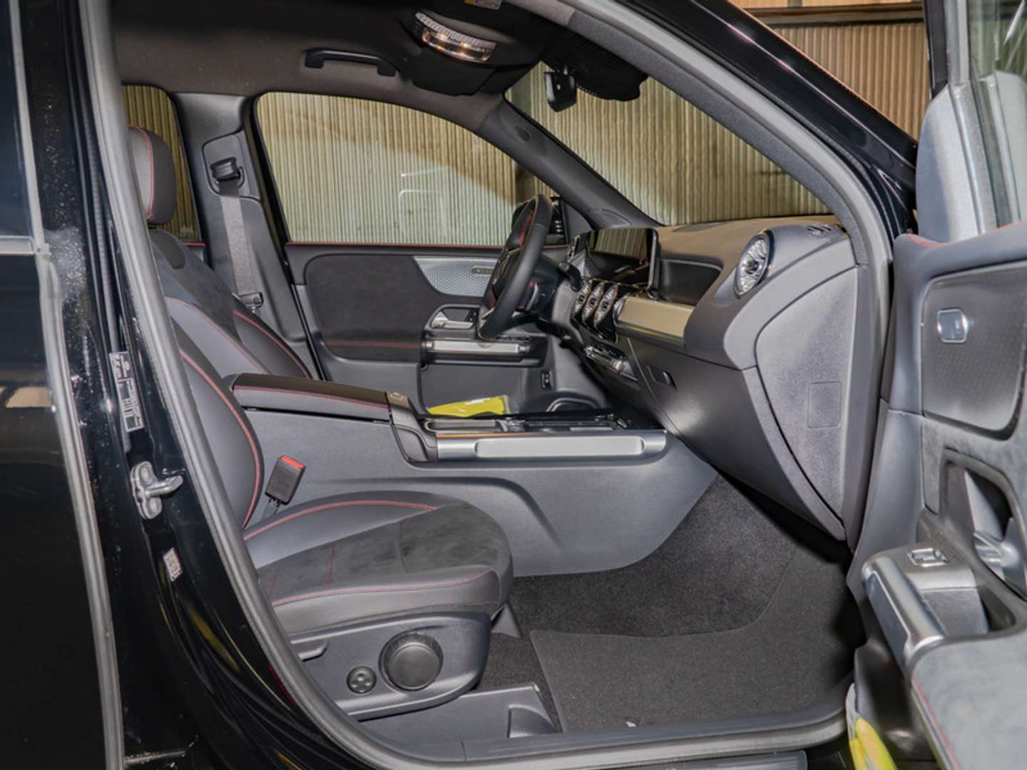 Mercedes GLB 200 AMG Line - 2025 - Joinsteer - #6