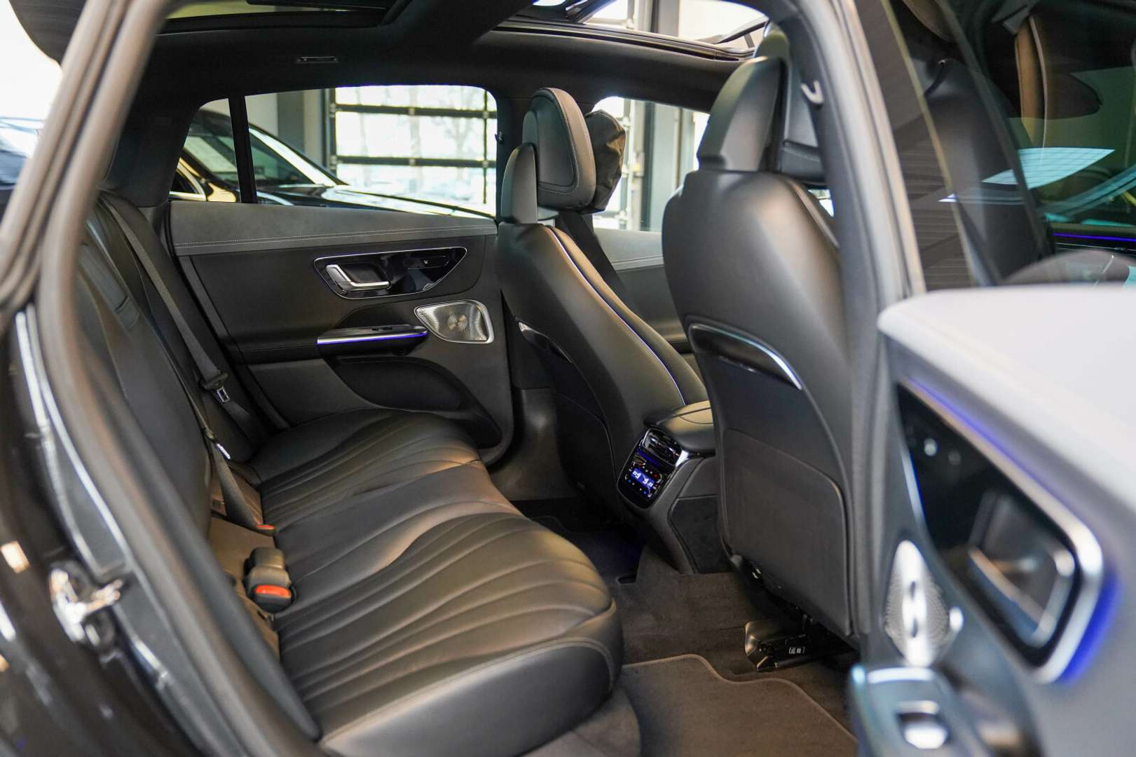 Mercedes EQE 300 AMG Line - 2025 - Joinsteer - #14