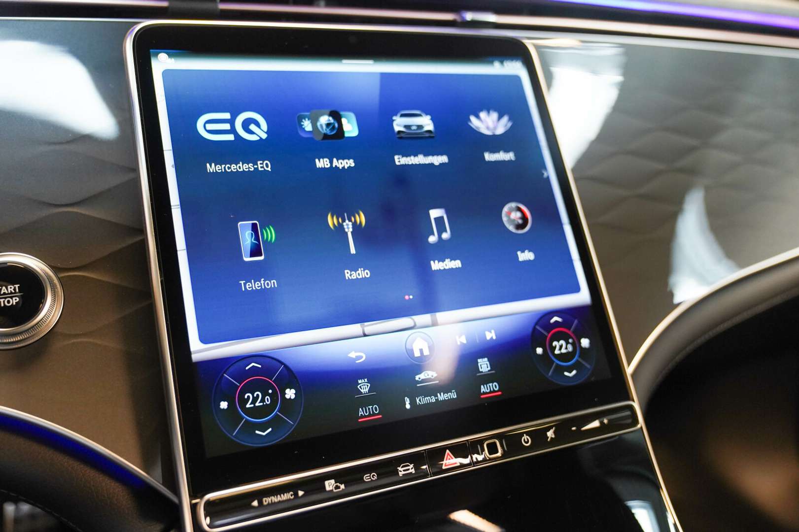 Mercedes EQE 300 AMG Line - 2025 - Joinsteer - #21