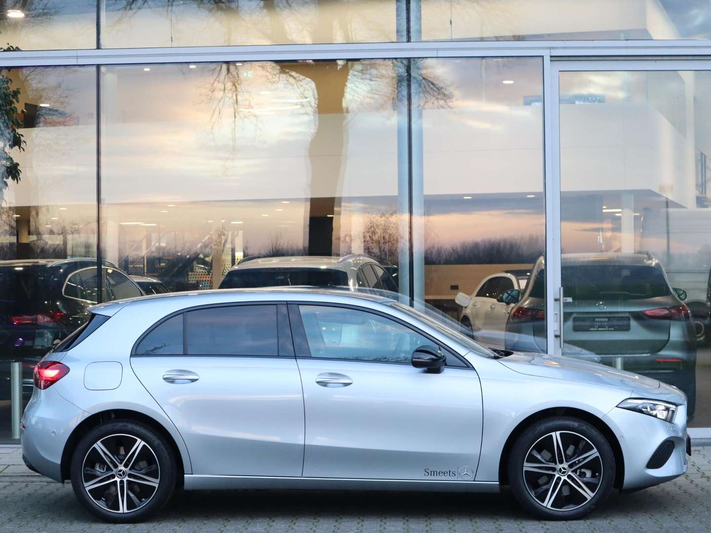 Mercedes Classe A 250 E 250 AMG Line - 2025 - Joinsteer - #4