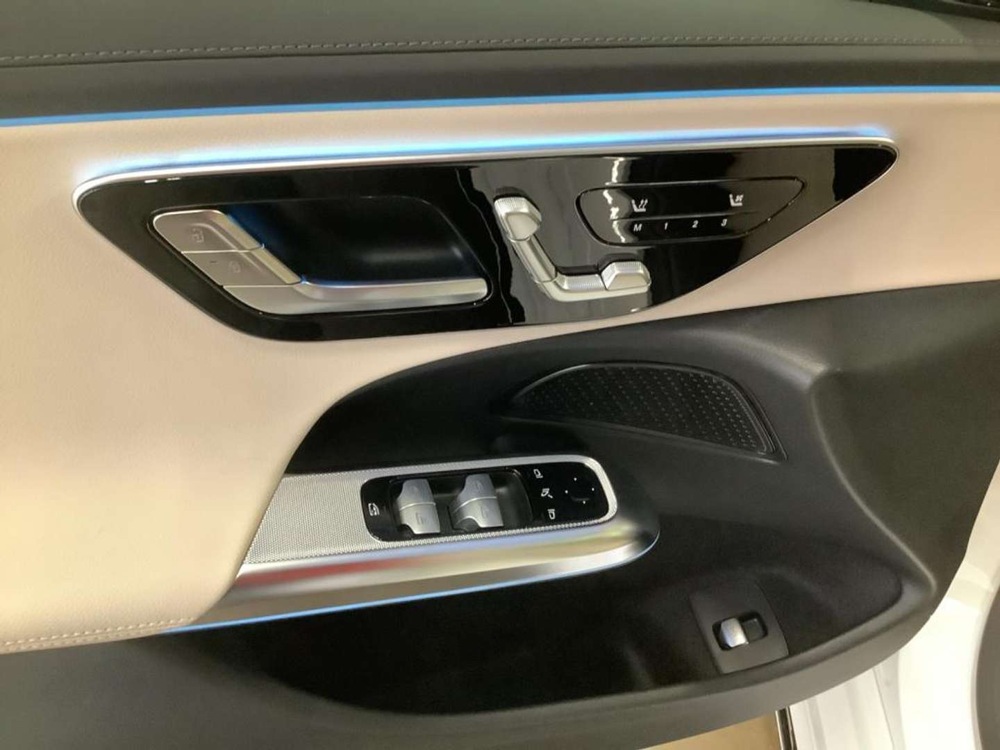 Mercedes Classe E 200 Night Edition - 2025 - Joinsteer - #8