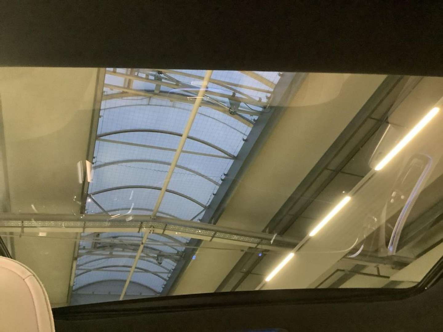 Mercedes Classe E 200 Night Edition - 2025 - Joinsteer - #14