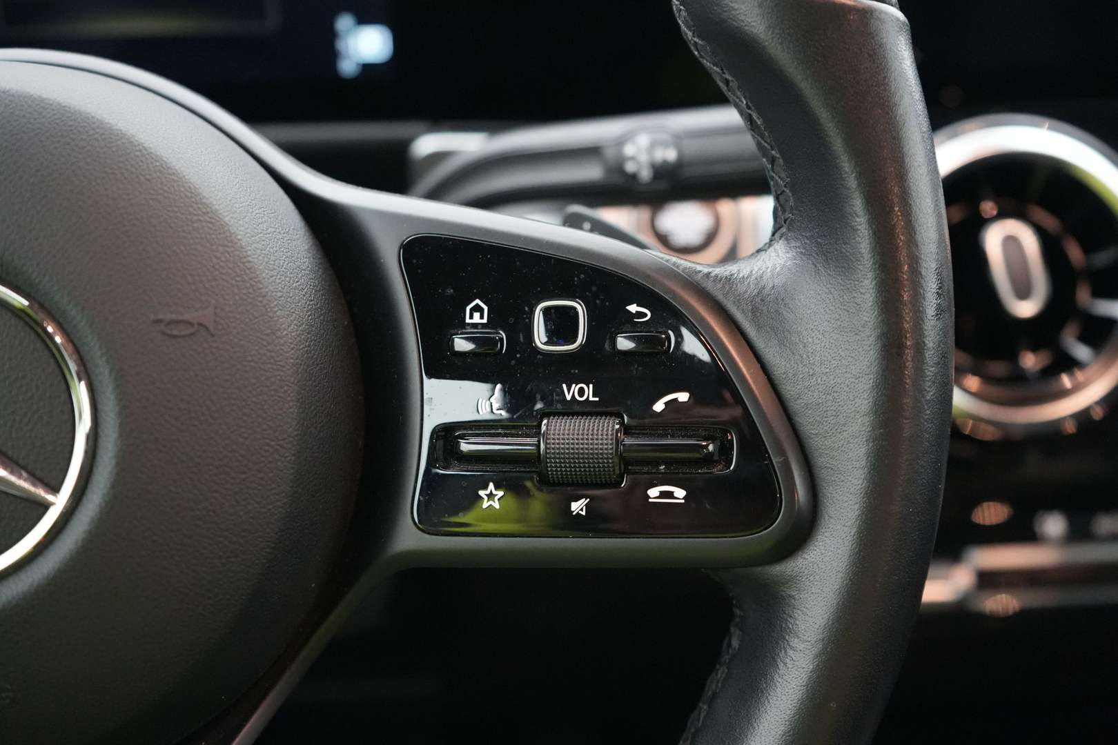 Mercedes GLB 180 Business - 2023 - Joinsteer - #21