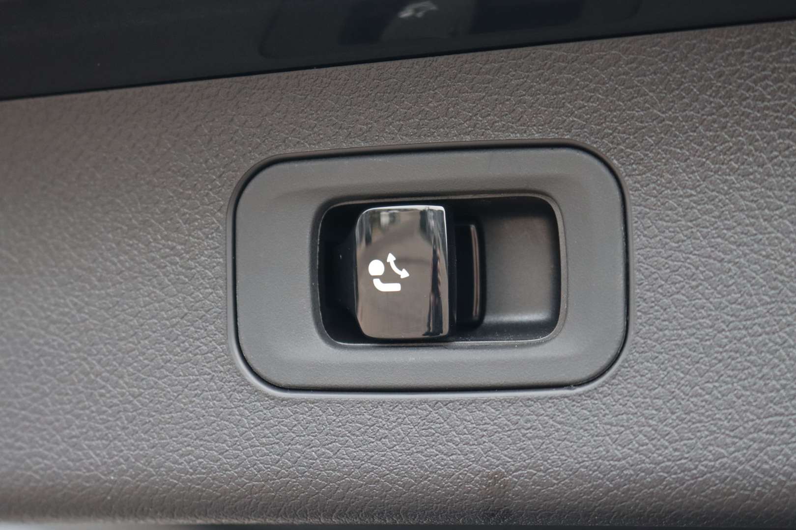 Mercedes Classe E Break 300 AMG Line - 2024 - Joinsteer - #37