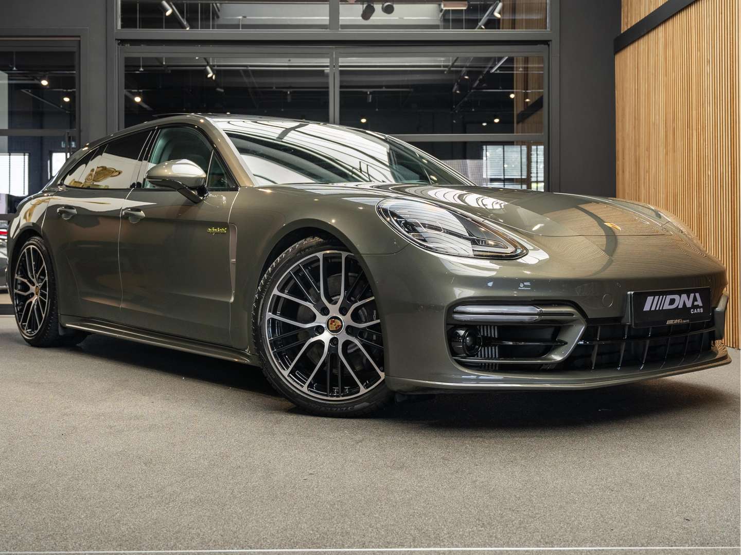 Porsche Panamera II 4 E-Hybrid - 2022 - Joinsteer - #1
