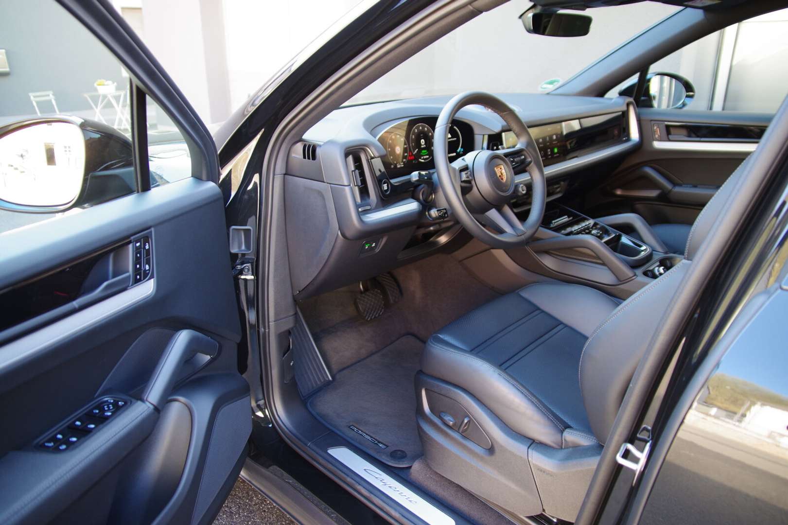 Porsche Cayenne Coupé E-Hybrid - 2025 - Joinsteer - #3