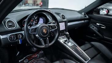 Porsche 718 Cayman S — photo 8