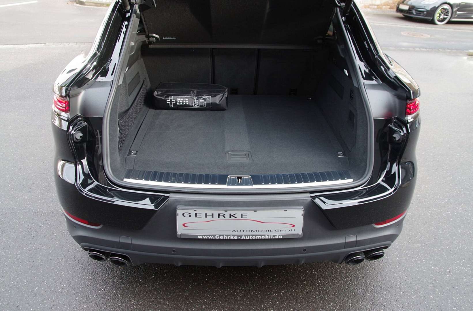 Porsche Cayenne Coupé E-Hybrid - 2025 - Joinsteer - #15