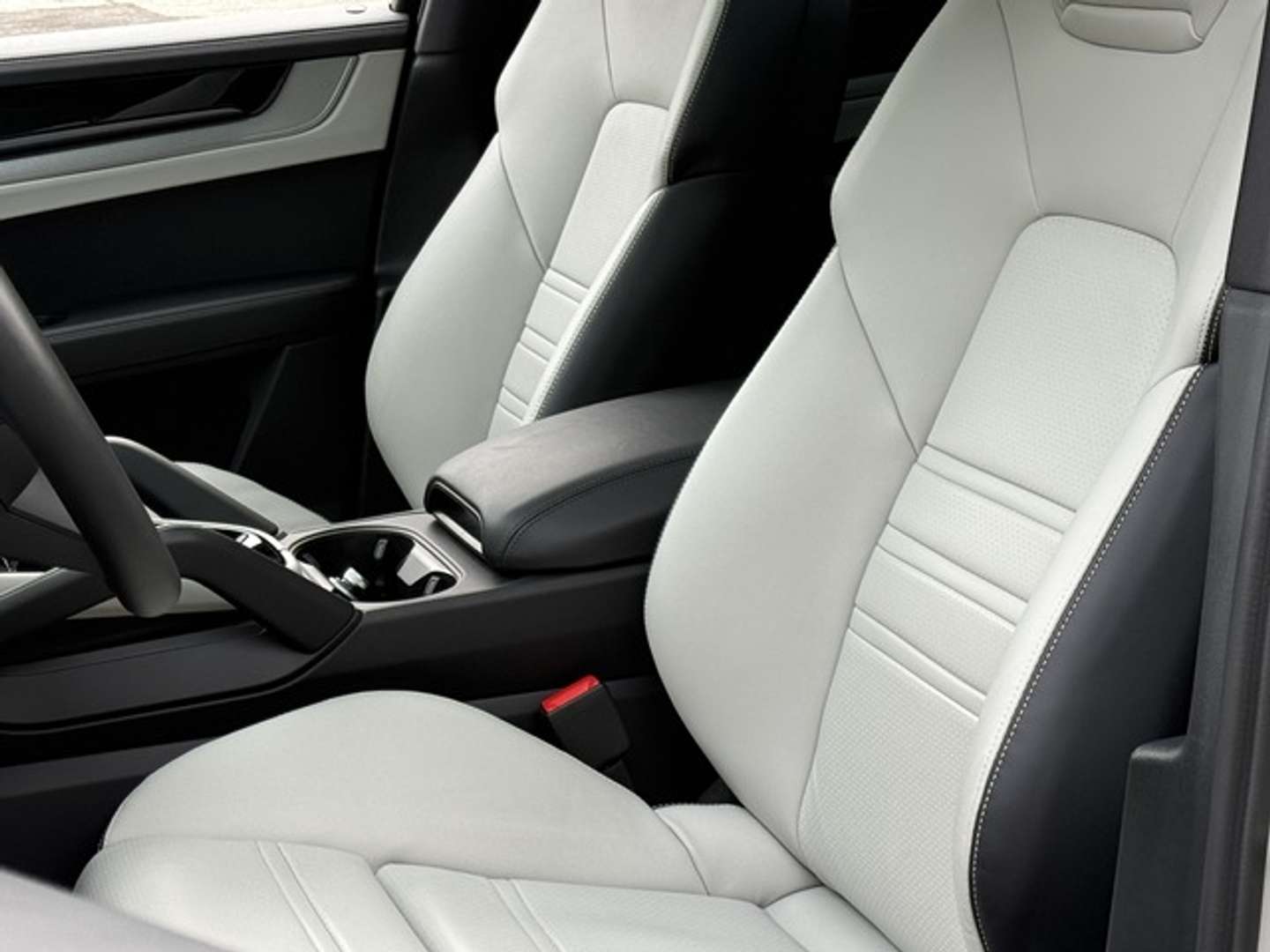 Porsche Cayenne Coupé Exclusive Manufaktur - 2024 - Joinsteer - #4