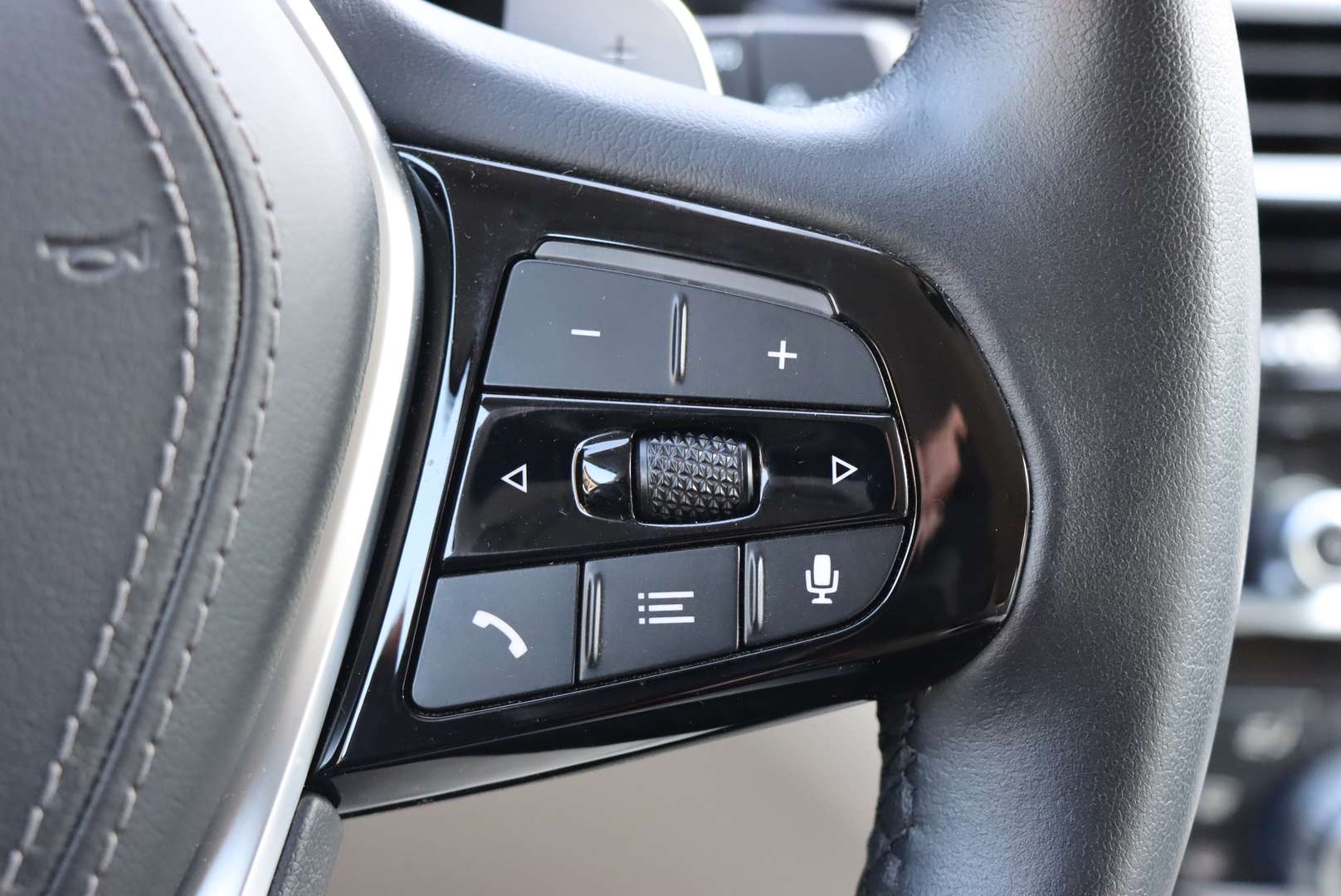 BMW Série 5 Touring Luxury 518d - 2022 - Joinsteer - #28