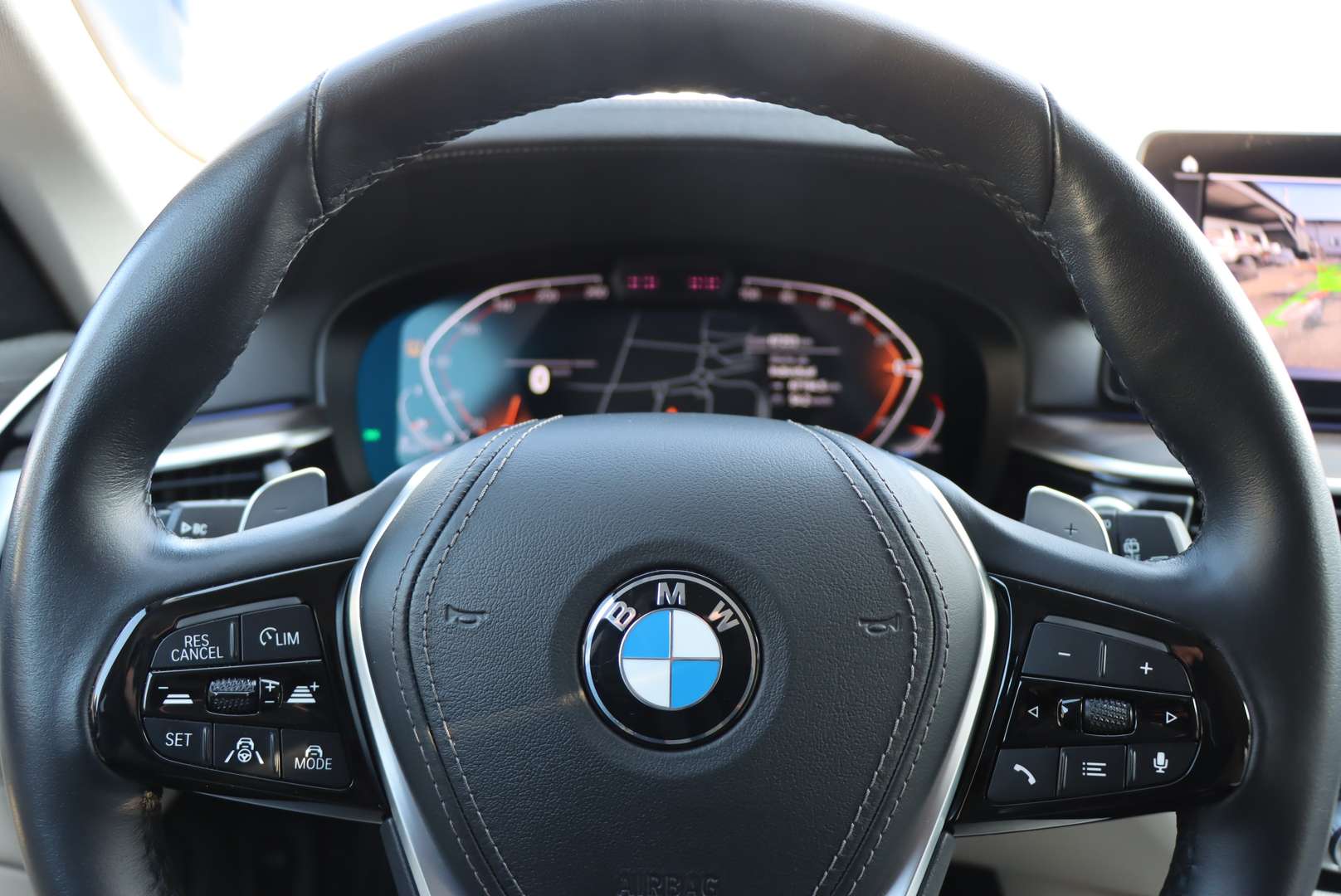 BMW Série 5 Touring Luxury 518d - 2022 - Joinsteer - #29