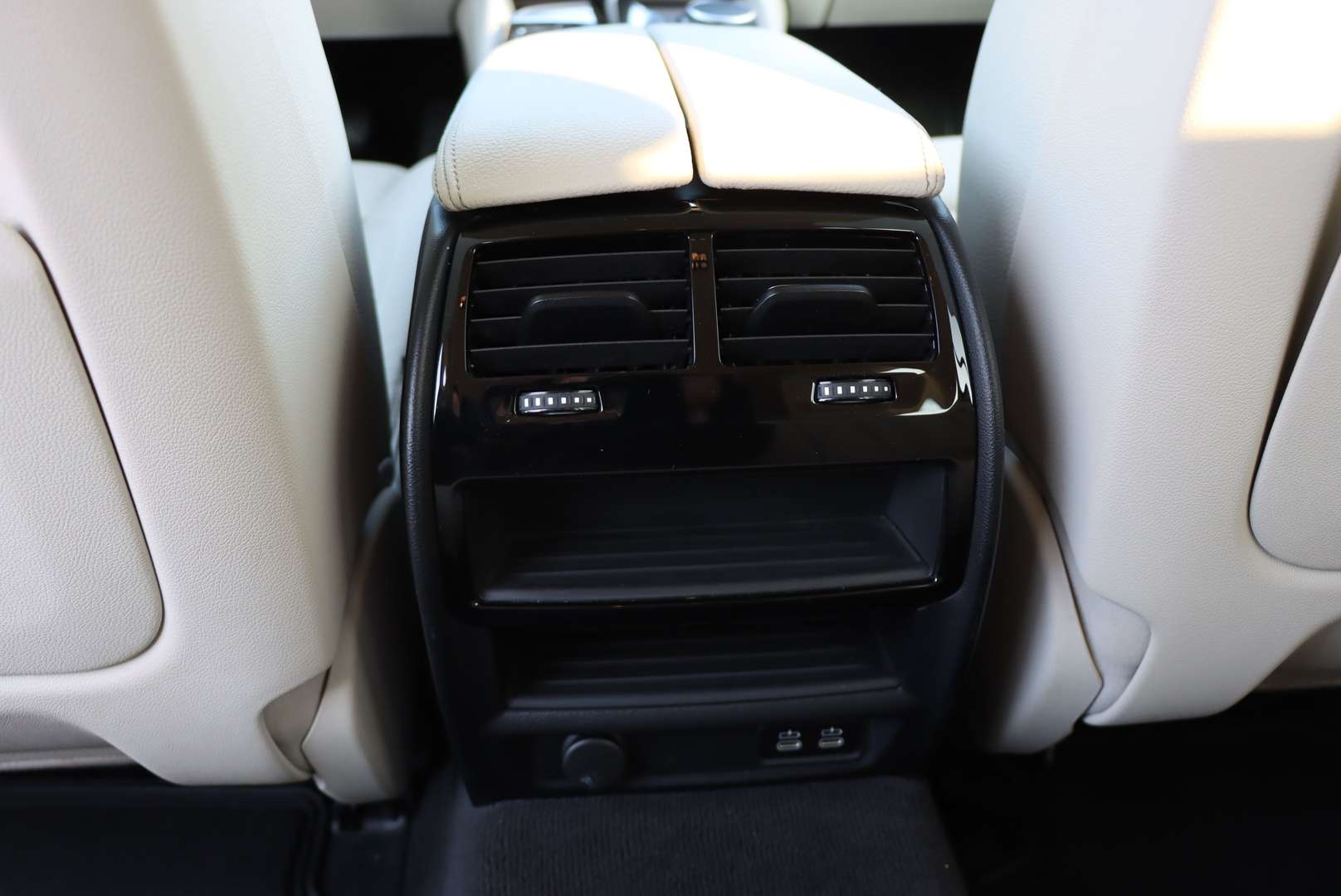 BMW Série 5 Touring Luxury 518d - 2022 - Joinsteer - #36