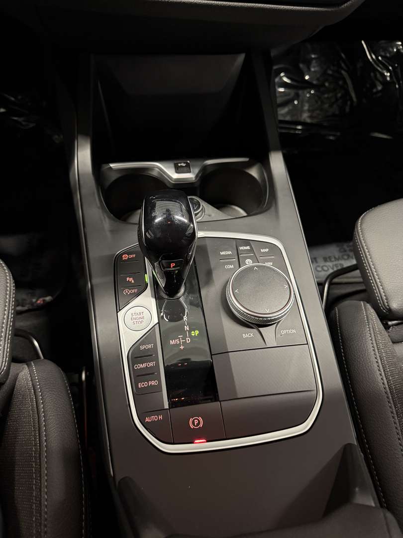 BMW Série 1 Sport Line 118i - 2023 - Joinsteer - #13