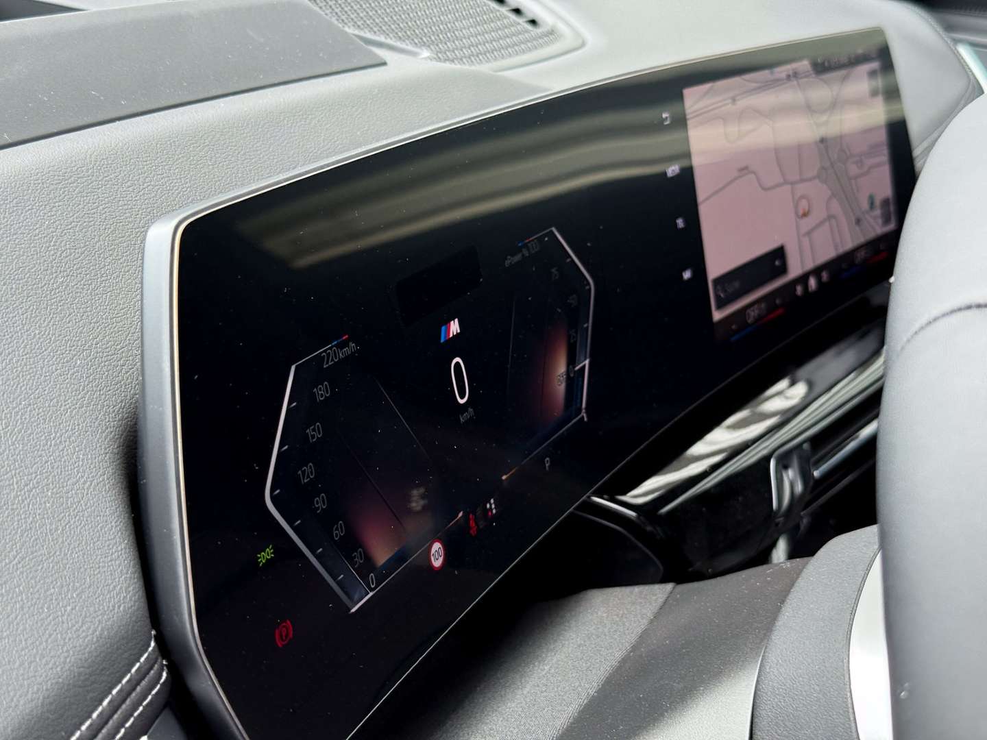 BMW IX1 EDrive20 - 2025 - Joinsteer - #10