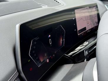 BMW IX1 EDrive20 — photo 10