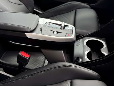 BMW IX1 EDrive20 — photo 21