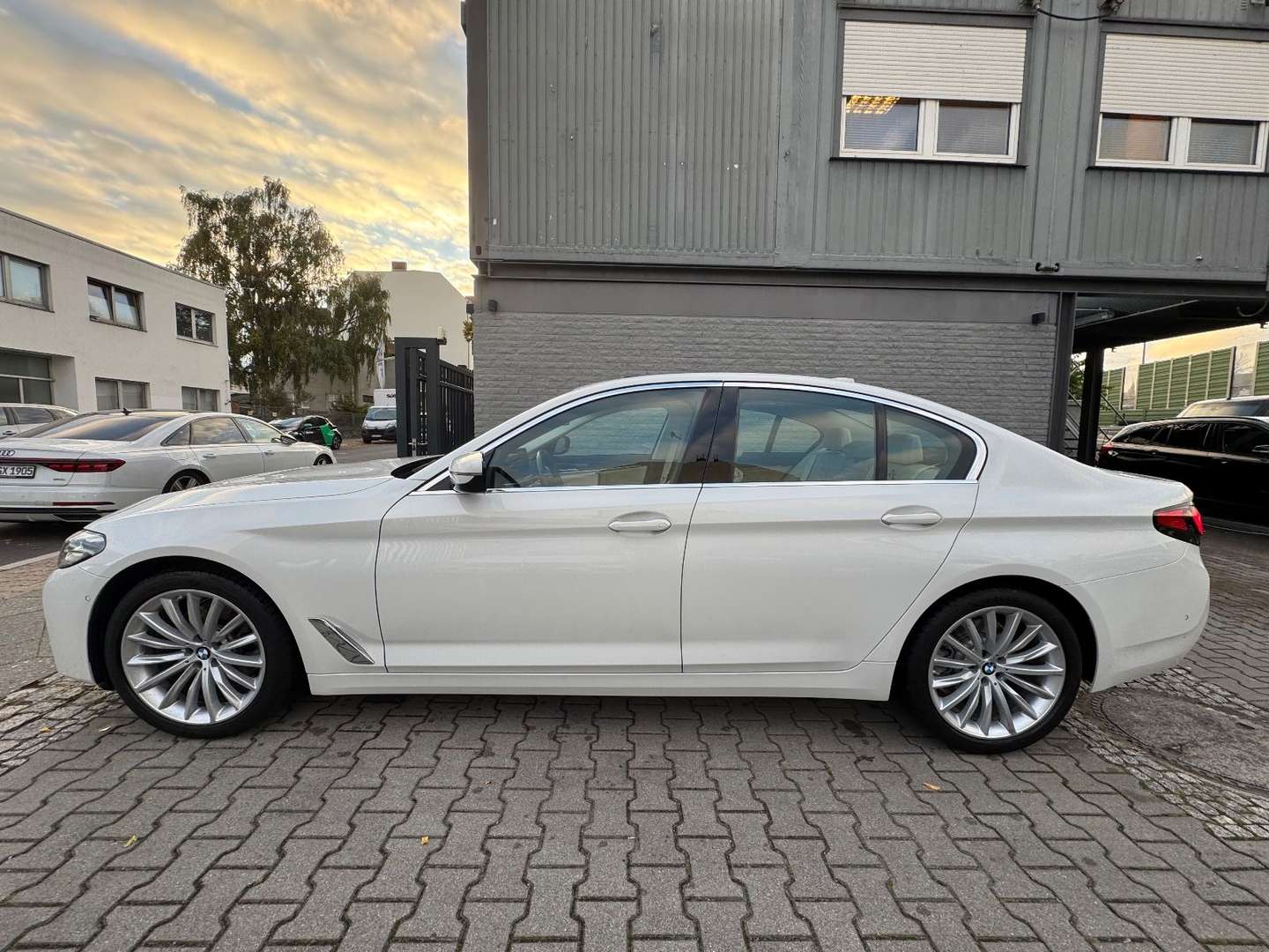 BMW Série 5 Luxury 520d - 2023 - Joinsteer - #7
