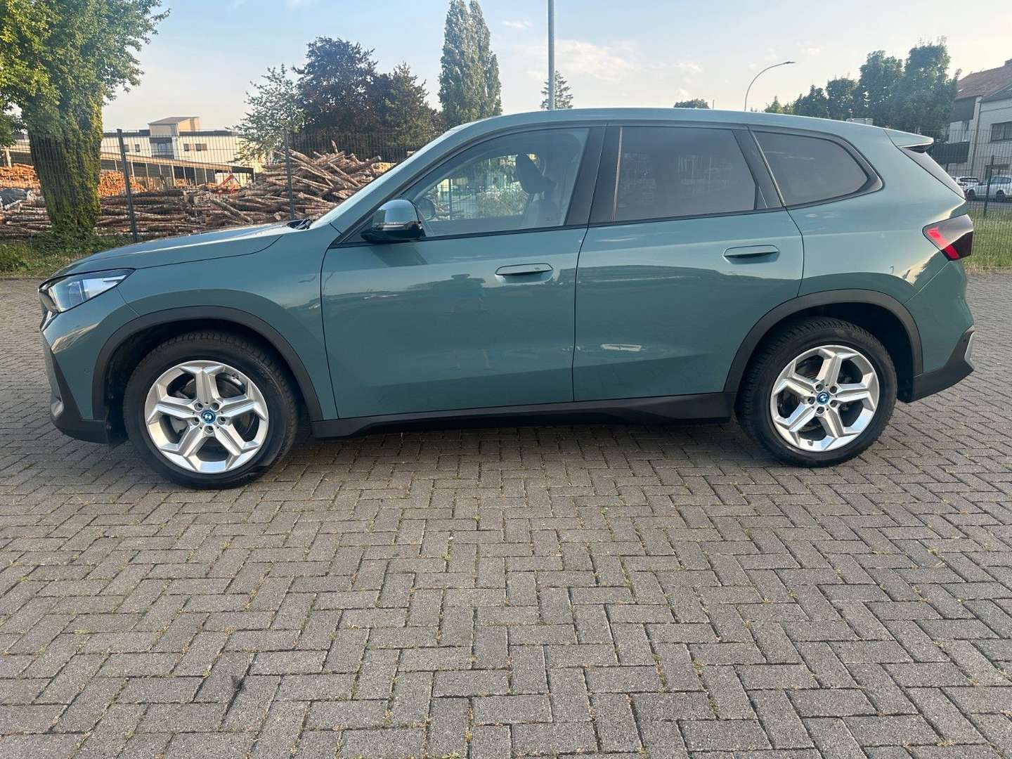 BMW IX1 20 EDrive - 2024 - Joinsteer - #1