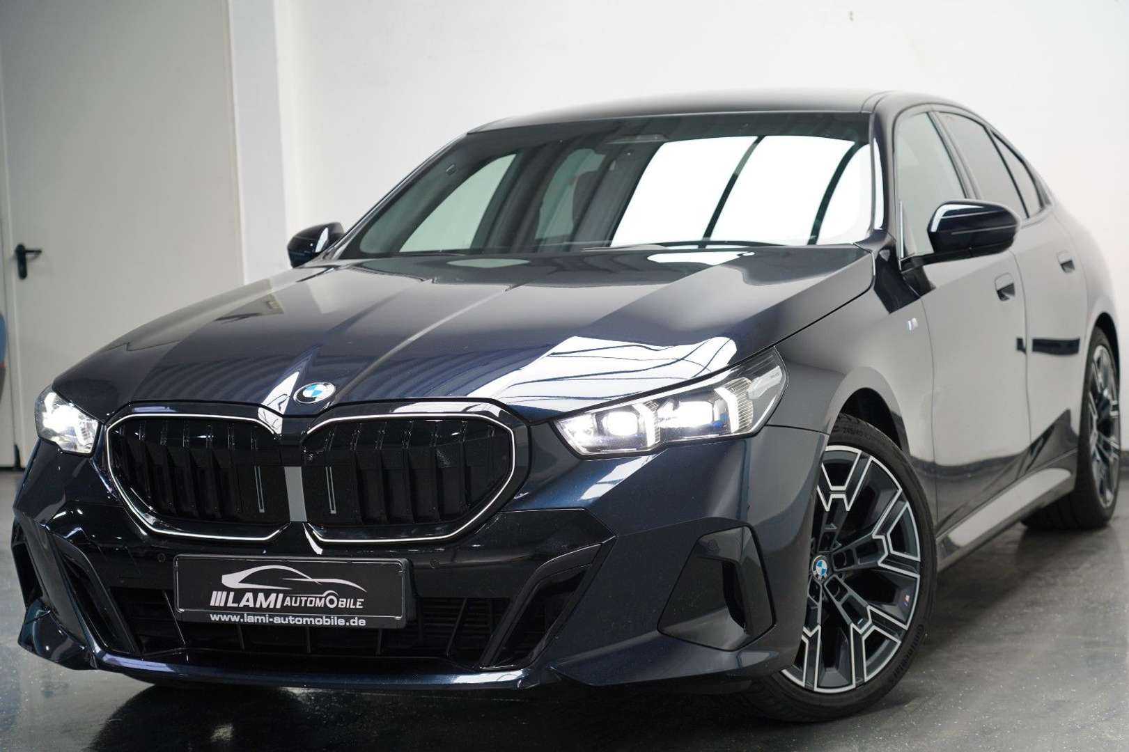 BMW Série 5 M Sport 520d XDrive - 2023 - Joinsteer - #2