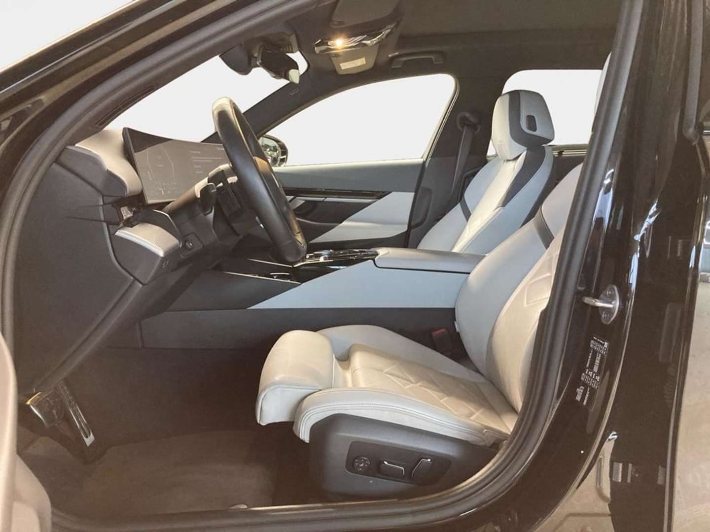 BMW Série 5 M Sport 520 - 2024 - Joinsteer - #8