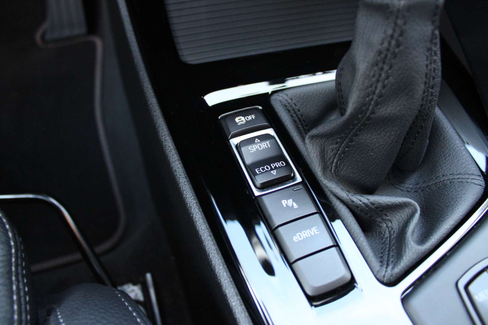 BMW X1 Sport Line XDrive25e - 2022 - Joinsteer - #23