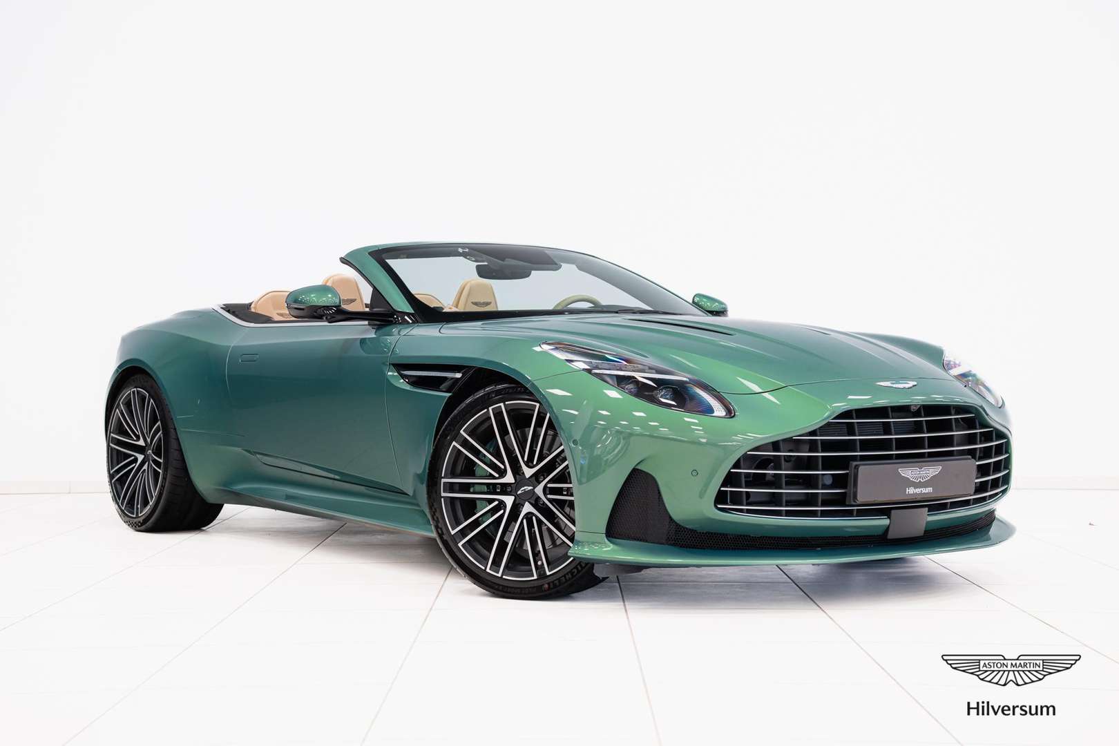 Aston Martin DB12 Volante 25MY - 2024 - Joinsteer - #1