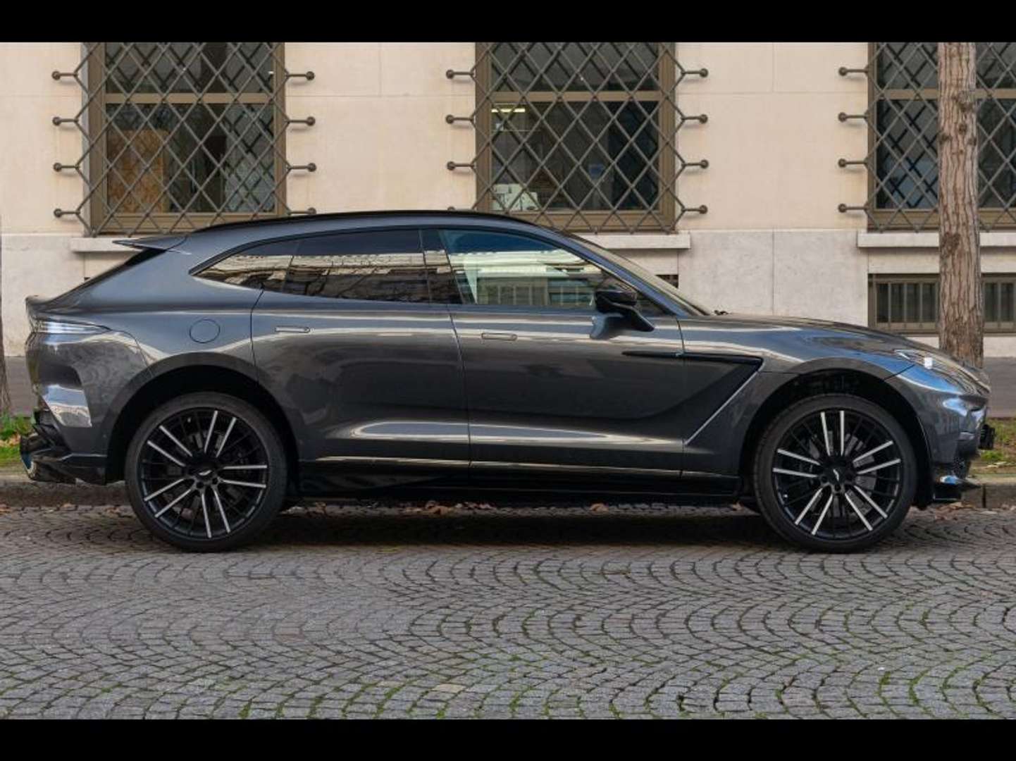 Aston Martin DBX 4.0 V8 Biturbo - 2023 - Joinsteer - #2