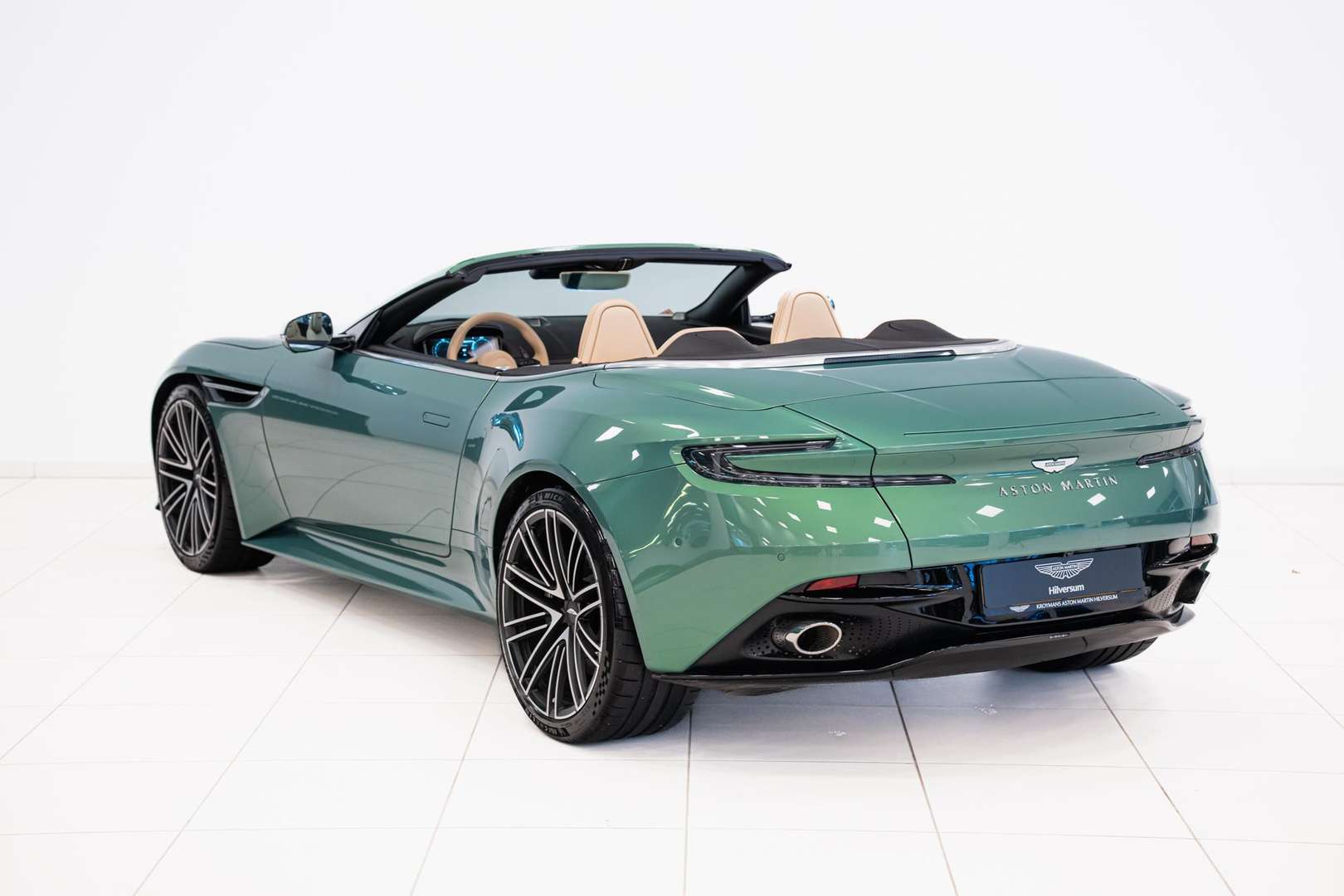 Aston Martin DB12 Volante 25MY - 2024 - Joinsteer - #3