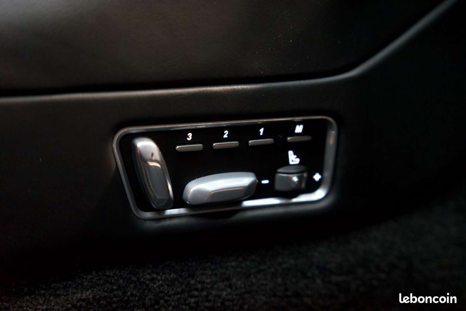 Aston Martin Vanquish Volante V12 6.0 - 2016 - Joinsteer - #11