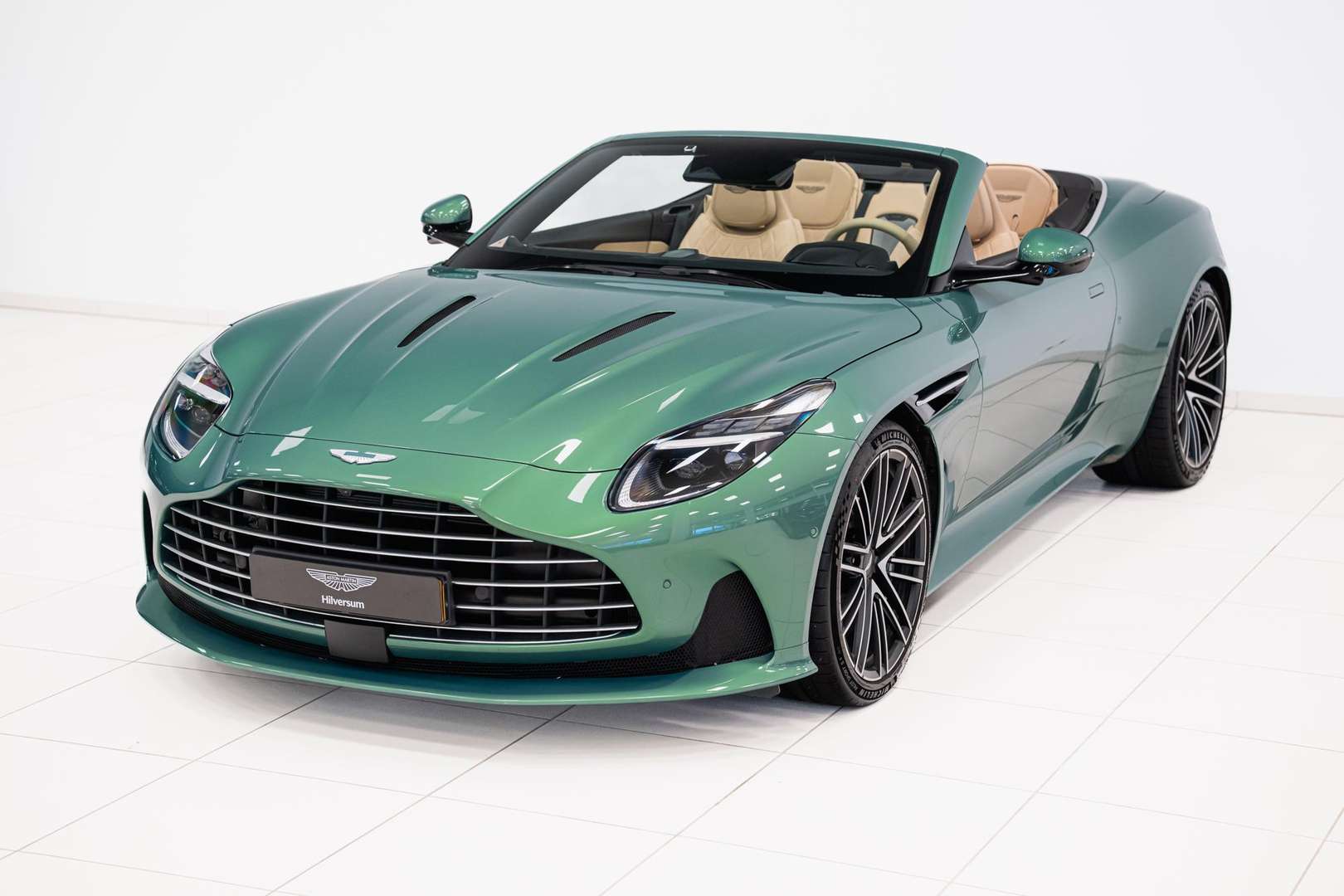 Aston Martin DB12 Volante 25MY - 2024 - Joinsteer - #6