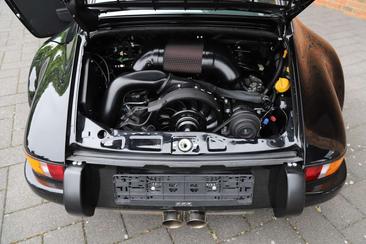 Porsche 964 Carrera 2 — photo 11