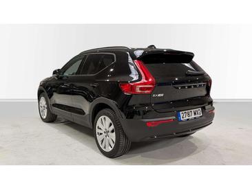Volvo EX40 Recharge Core — photo 2