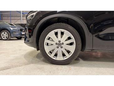 Volvo EX40 Recharge Core — photo 9
