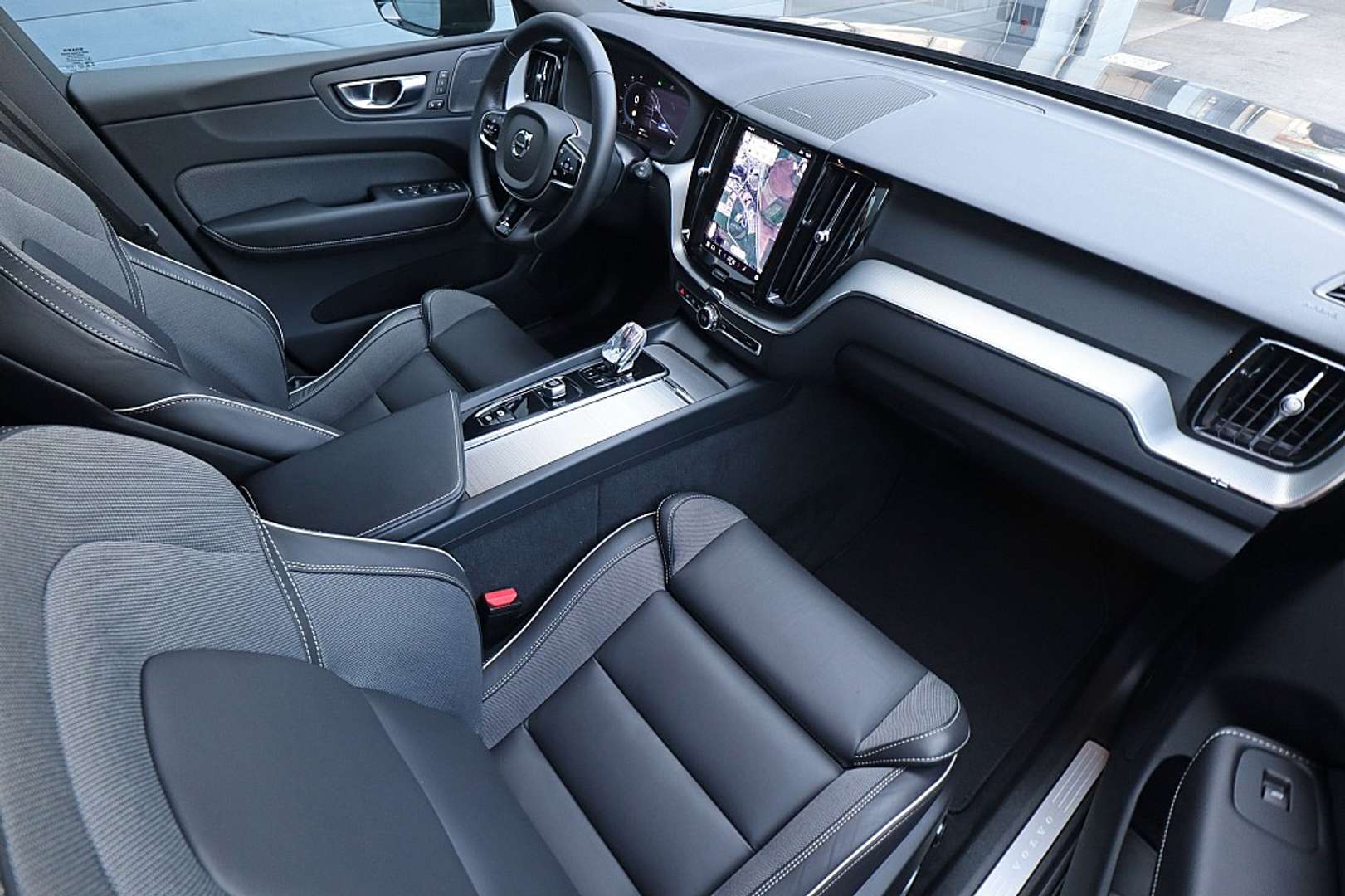 Volvo XC60 B4 Plus - 2023 - Joinsteer - #4