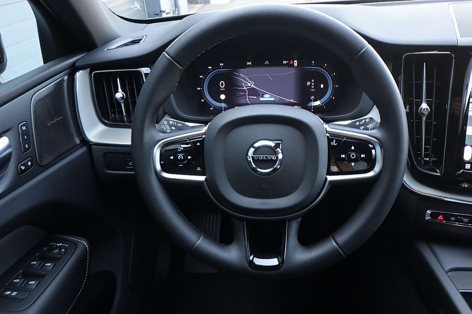 Volvo XC60 B4 Plus - 2023 - Joinsteer - #16