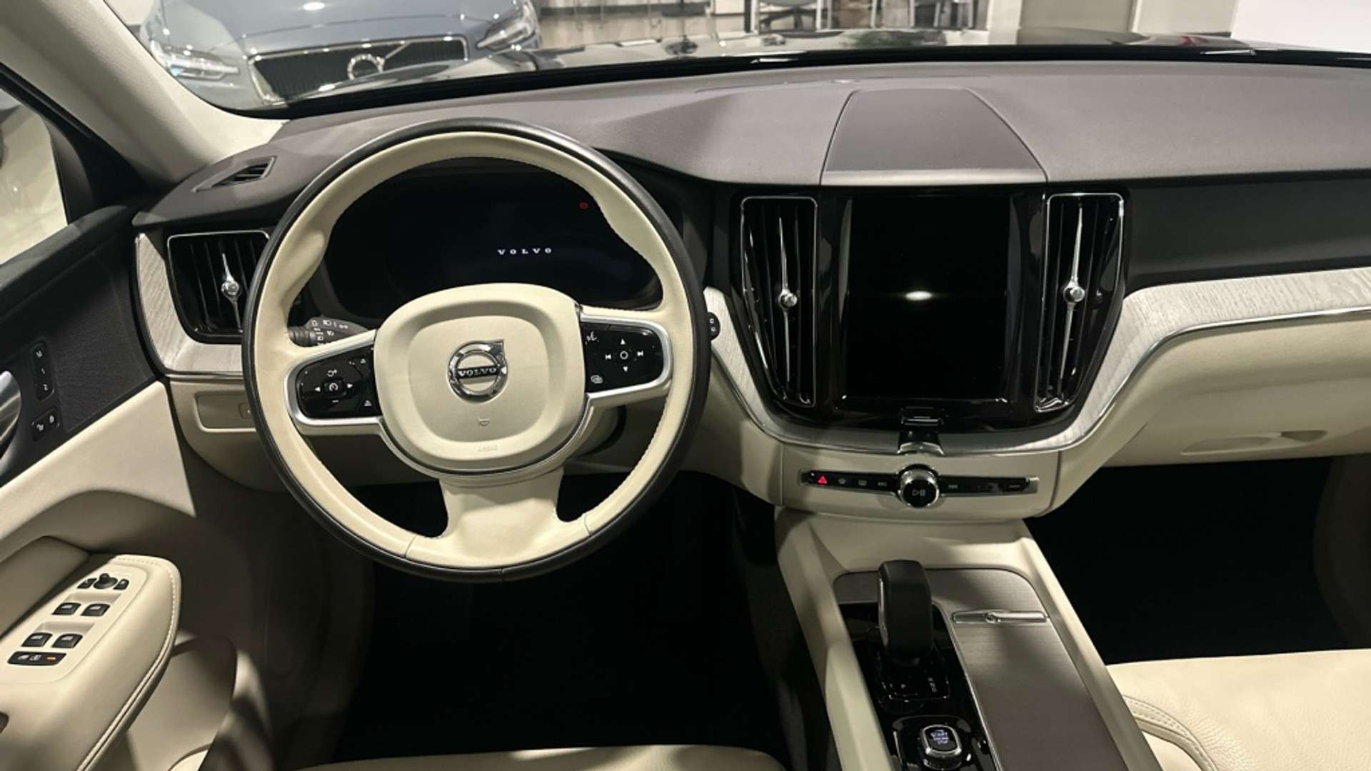 Volvo XC60 T6 Recharge Plus - 2025 - Joinsteer - #5