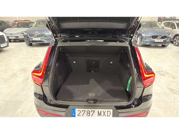 Volvo EX40 Recharge Core — photo 13