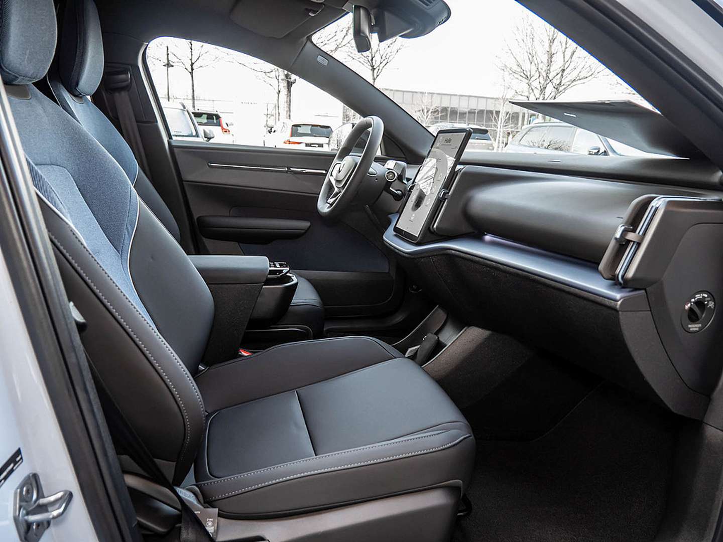 Volvo EX30 Plus Single Extended Range - 2025 - Joinsteer - #4