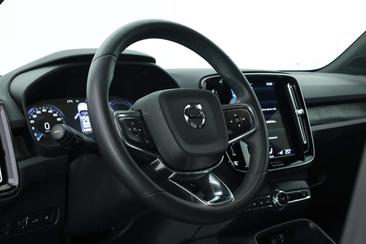 Volvo XC40 T5 Recharge Plus — photo 5