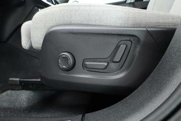 Volvo XC40 T5 Recharge Plus — photo 10