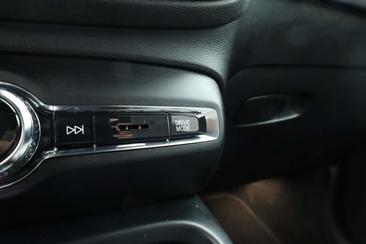 Volvo XC40 T5 Recharge Plus — photo 33