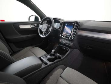 Volvo XC40 T5 Recharge Core — photo 2