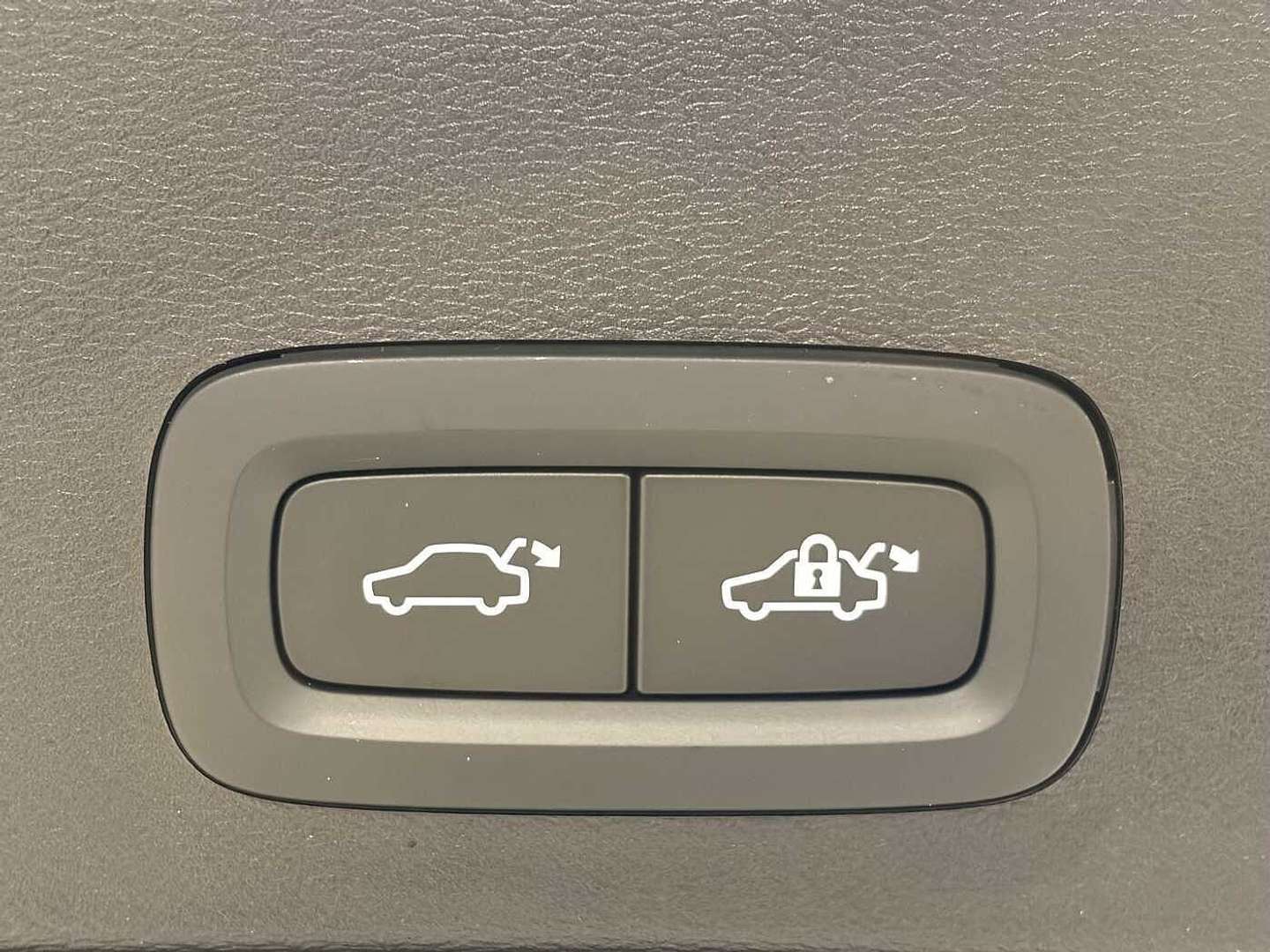 Volvo EX40 Plus Twin Motor - 2025 - Joinsteer - #10